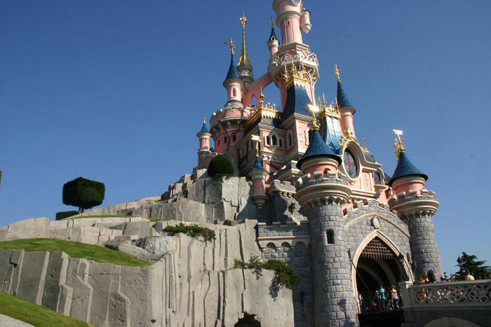 Castle3 DisneyLand Park 18 Aug 2011 (Photo by Gil Dekel) (67)