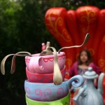 Alice TeaParty3 DisneyLand Park 19 Aug 2011 (Photo by Gil Dekel) (41)
