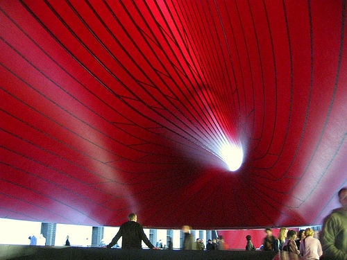 Figure 98: Anish Kapoor, Marsyas (2002, PVC and steel installation.) Installation view: Tate, London, 2002-2003. Photo by Flickr’s nahtanoj. Permission to use image obtained from the photographer and Tate Filming Manager, Chris Webster.